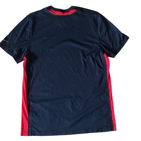 Nike Dri-Fit Georgia Dawgs Short Sleeve Pullover Shirt with mesh sides red/black - Picture 2 of 6